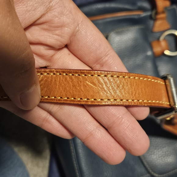 NWT - Vintage Dooney & Bourke Navy and Tan Leather Satchel - Picture 11 of 13